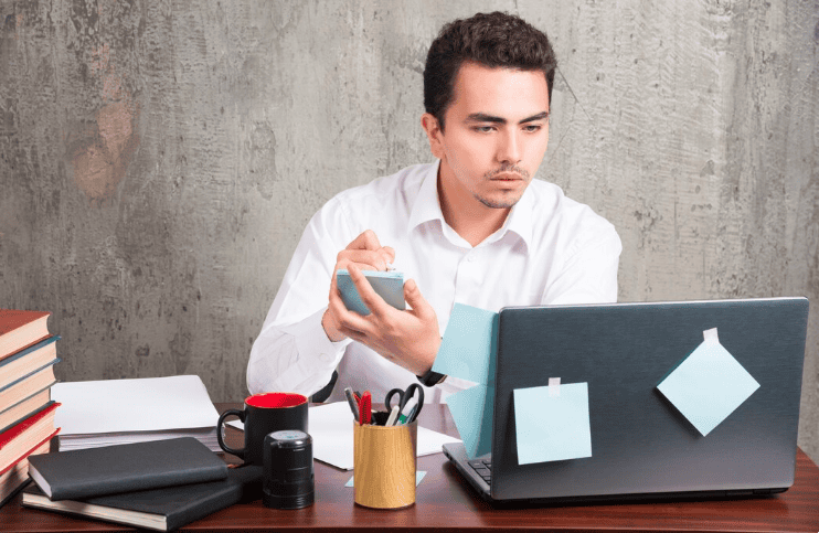 Administrador digital y la autogestión para reducir peticiones y quejas diarias